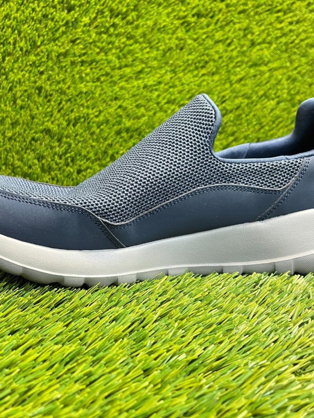 Skechers Go Walk Max Mens Size 8 Blue Gray Running Walking Slip On Shoes Sneaker - Picture 2 of 10